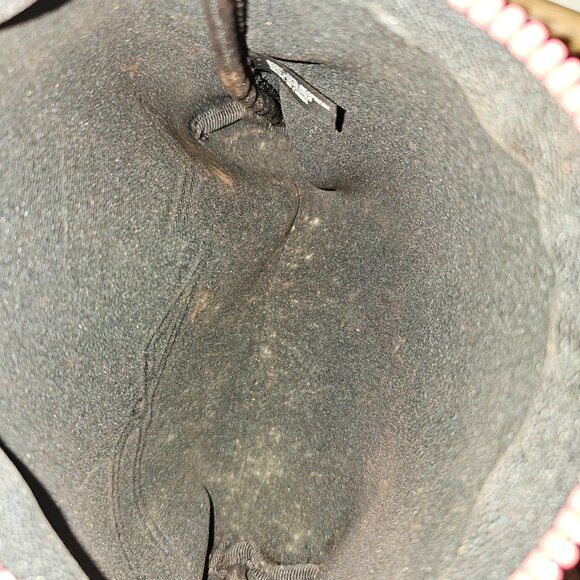 Dior and MAC Cosmetics Beauty Pouches - Picture 4 of 5